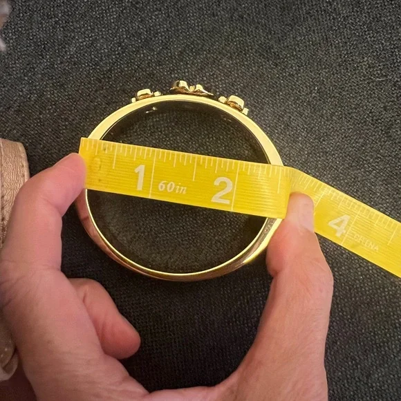 Kate Spade Floral Hinged Bangle Bracelet and Pierced Earrings Set Black & Gold - Picture 3 of 7